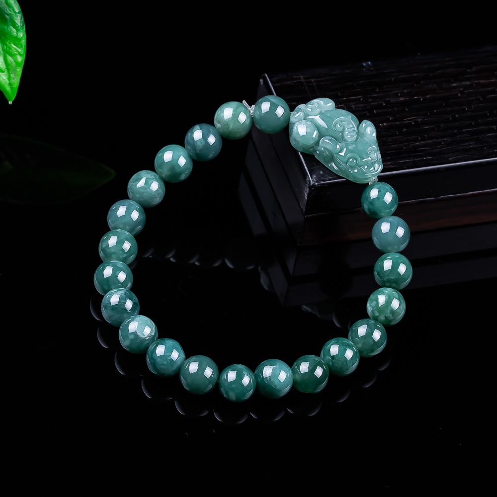 Natural Burmese Jadeite Pixiu  - Jewelry & Watches Sp Zo O recension och pris