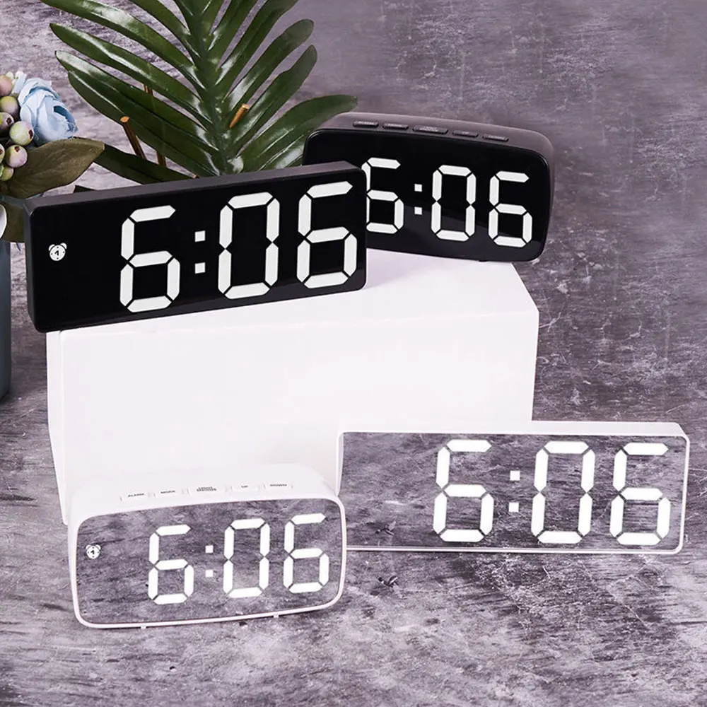 Acrylic Mirror Alarm Clock Ele - Moments Watches & Jewelry Vaughan Mills recension och pris